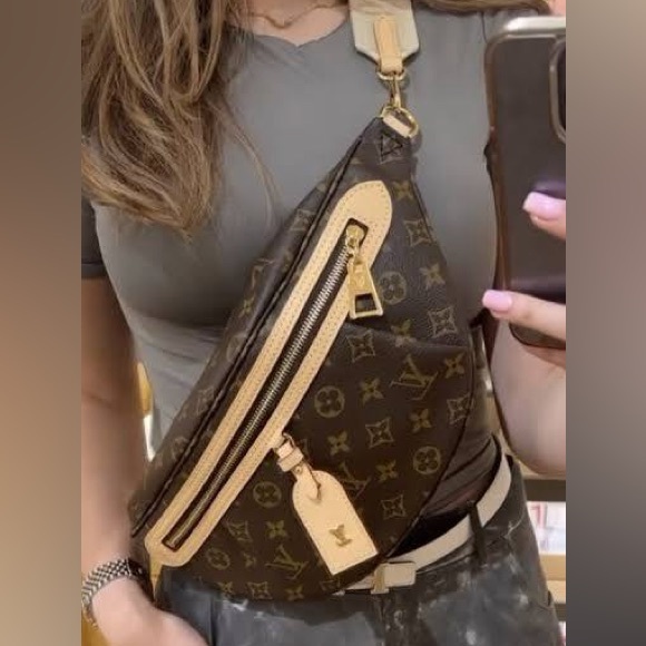 Louis Vuitton Monogram High Rise - Picture 4 of 14